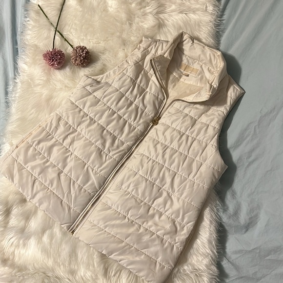Michael Michael Kors White Puffer Vest - Picture 1 of 9